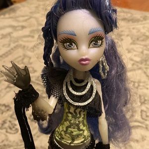 Monster High Freaky Fusion Sirena Von Boo doll